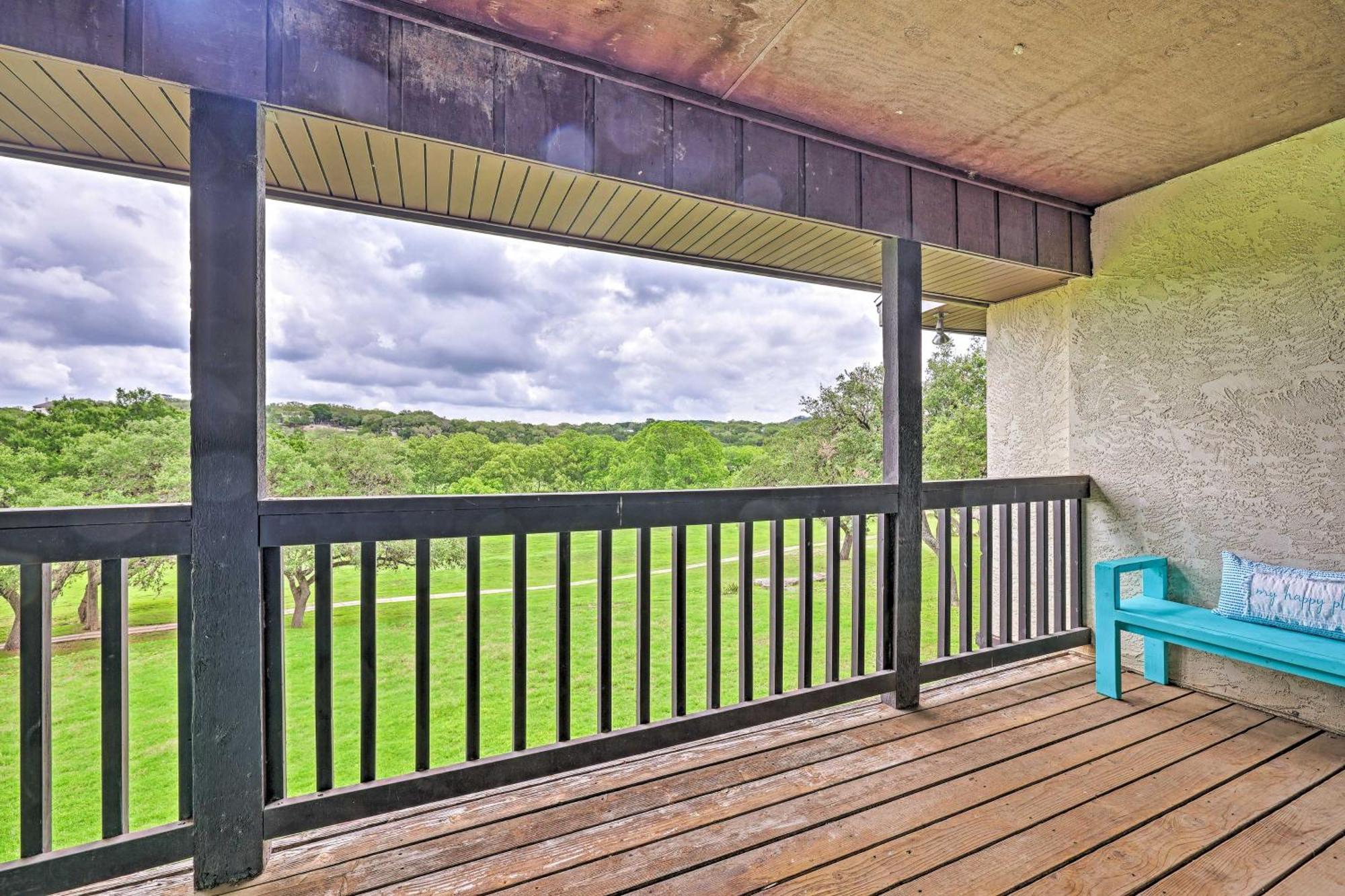 Modern Lakeside Golf Course Retreat With Deck! 峡谷湖 外观 照片